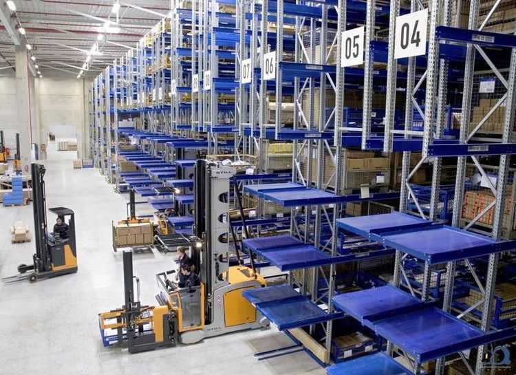 В каких сферах для работы необходимо складское оборудование и техника  в Самаре | ТД «Вертикаль»