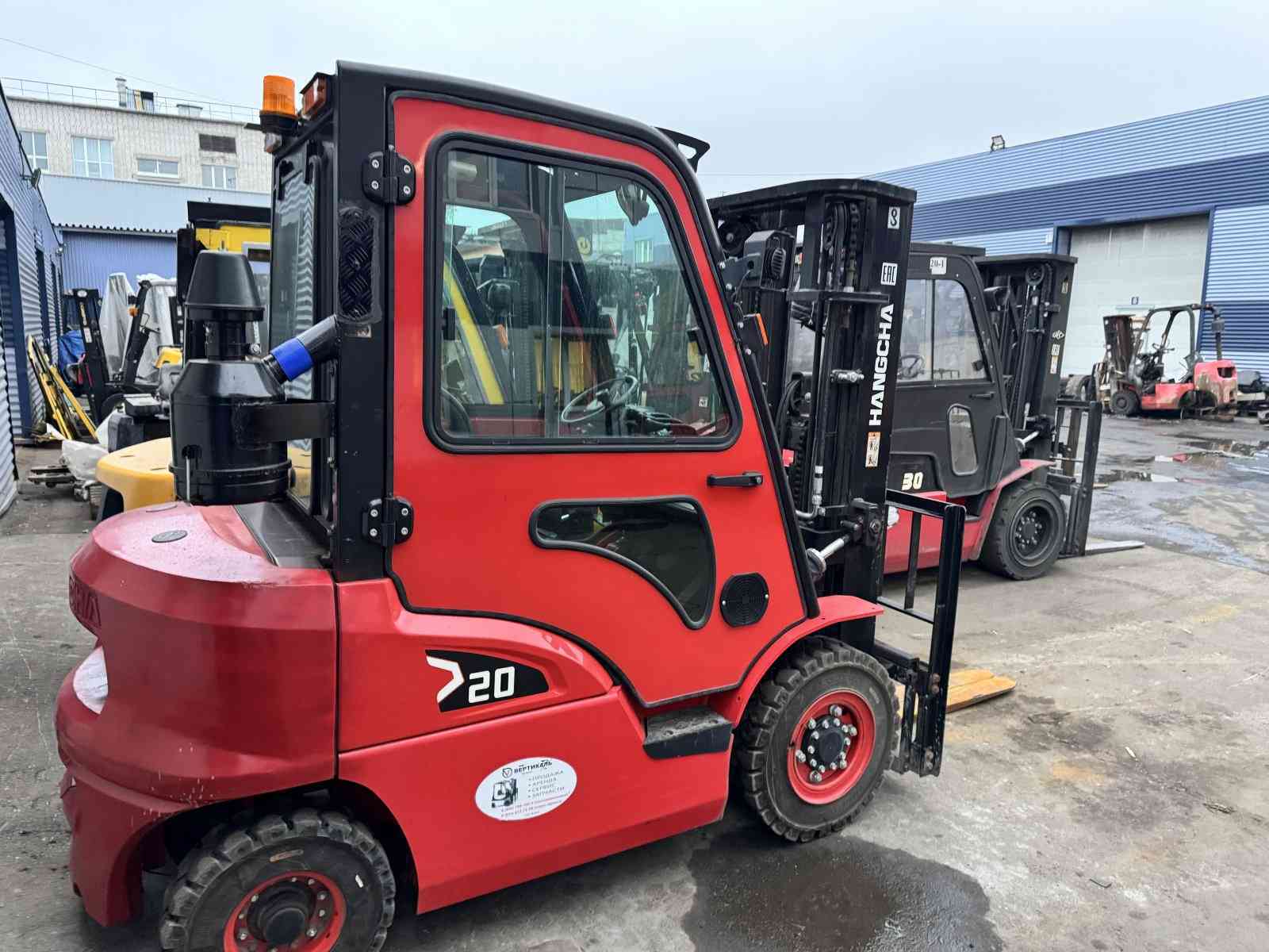 Дизельный вилочный погрузчик Hangcha CPCD20-XRW55F
